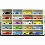 Kệ Trưng Bày Xe Mô Hình Tomica Tỷ lệ 1/32