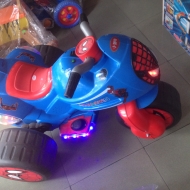 Xe MoTo Siêu Nhân Nhện