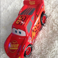 Xe Mô Hình Tomica,Mack Queen